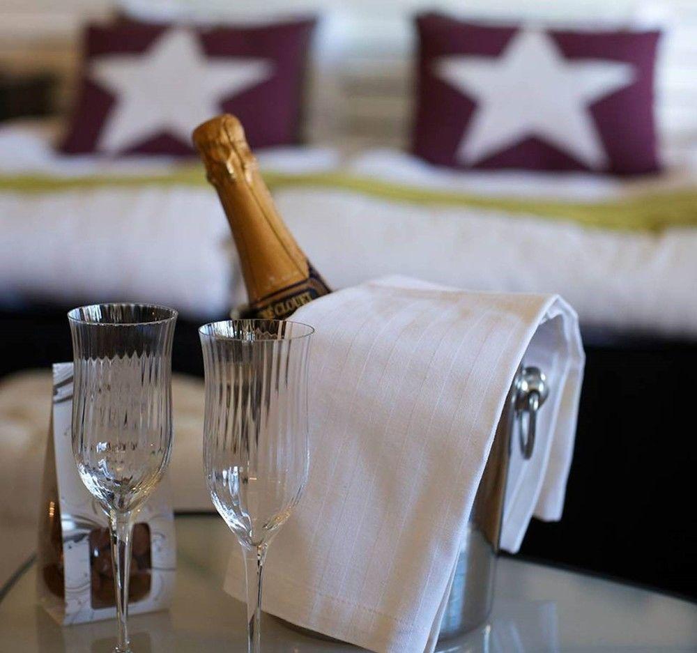 Hotell Tinget Sala Dış mekan fotoğraf
