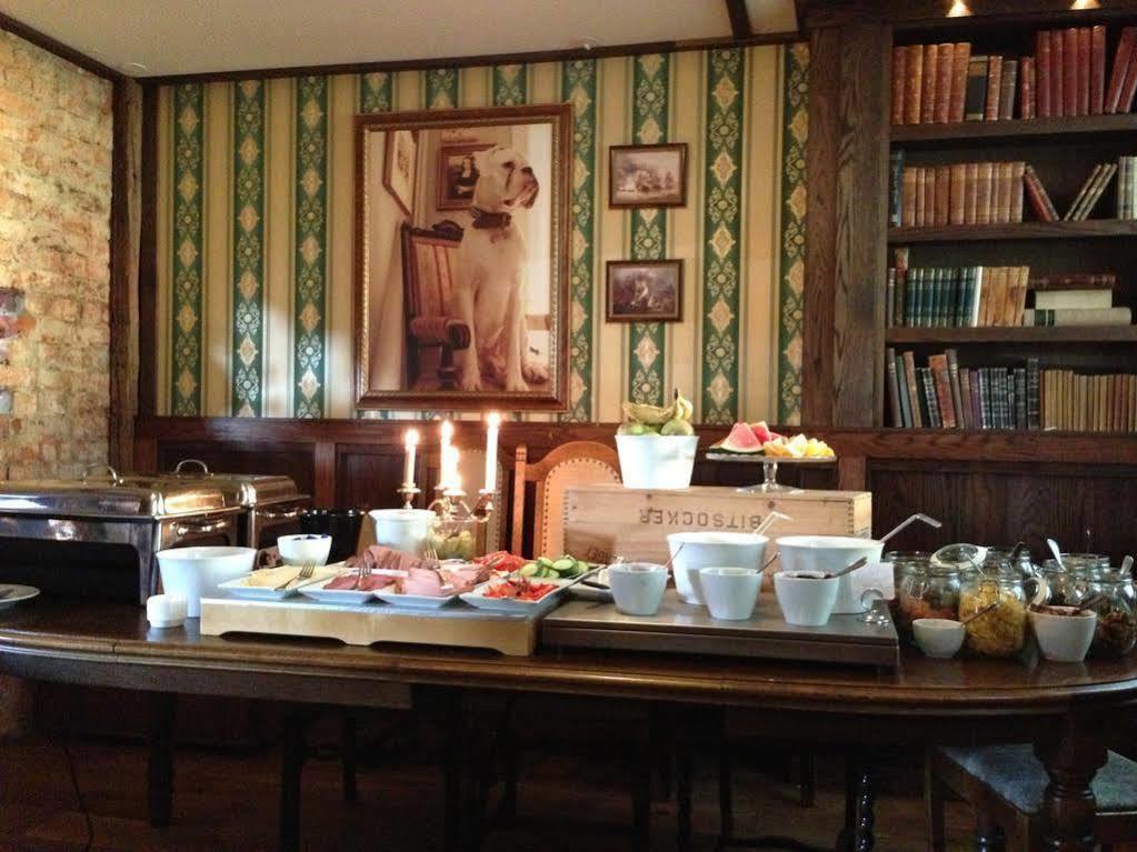 Hotell Tinget Sala Dış mekan fotoğraf